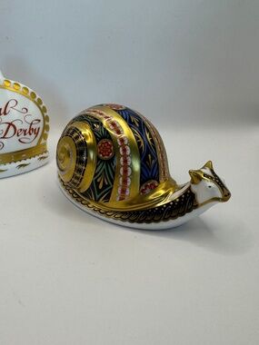 Royal Crown Derby limited edition Garden Snail paperweight figurine Gold Stopper